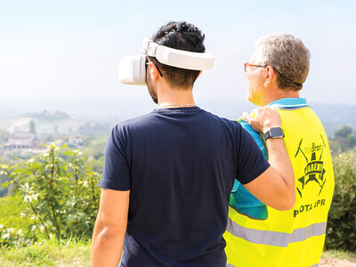 Langhe ad alta quota: 1 giornata di volo con drone professionale e 1 pranzo