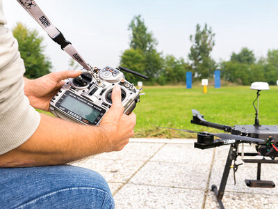 Cofanetto Langhe ad alta quota: 1 giornata di volo con drone professionale e 1 pranzo