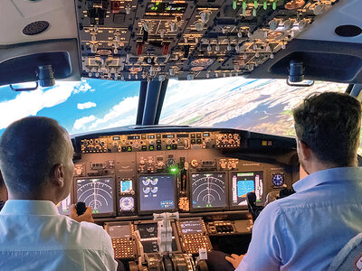 Cofanetto regalo Ai comandi di un Boeing 737: addestramento e volo con simulatore professionale