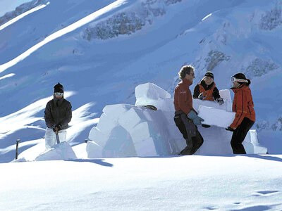 Cofanetto regalo Costruzione di un iglù con aperitivo finale tra i paesaggi innevati di Adelboden