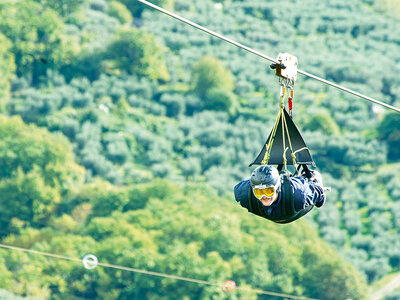 Cofanetto regalo Passione adrenalina: 1 entusiasmante volo su ZipLine con video ricordo