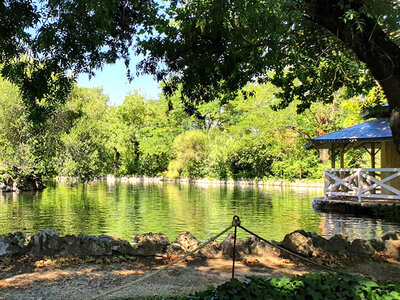 Tour por el parque del Capricho en Madrid para 2 personas