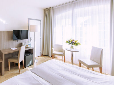 Box Entdecken Sie Freiburg: 1 charmante Nacht in einem Superior-Zimmer im Hôtel de la Rose