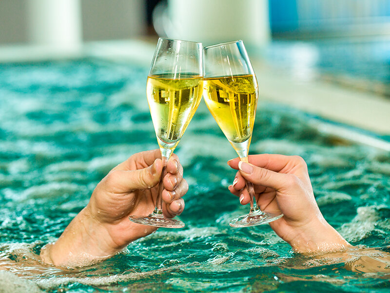 Un brindisi al relax: Day Spa per 2 con Prosecco e snack bistronomico