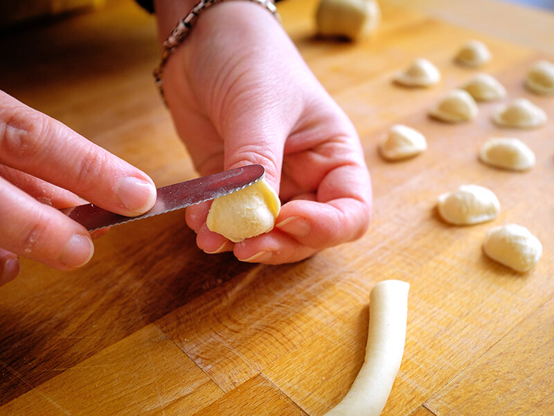 Dalla cucina alla tavola: 1 lezione con massaia esperta a Bari e degustazione inclusa per 2