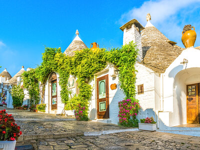 Cofanetto regalo Magnifica Puglia: 2 romantiche notti in trullo con accesso alla spa