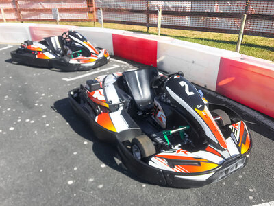 Coffret Session de pilotage au volant d'un Fun Kart LR5 pour 2 enfants