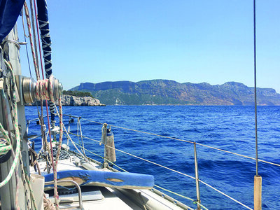 Journée bateau sur un voilier pour un groupe jusqu'à 8 personnes à Marseille