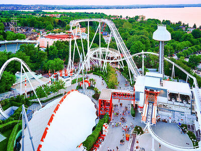 Cofanetto regalo Divertimento e Magia a Gardaland Park: 1 ingresso giornaliero per 2 persone