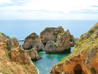 Caja regalo Tour en jeep por el oeste del Algarve con visita a destilería para 2 personas