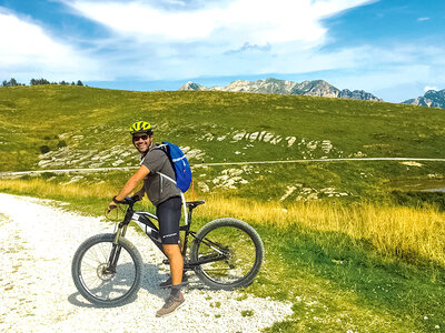 Cofanetto regalo Veja Adventure Park: 1 ingresso per 2 adulti con biciclette elettriche a noleggio