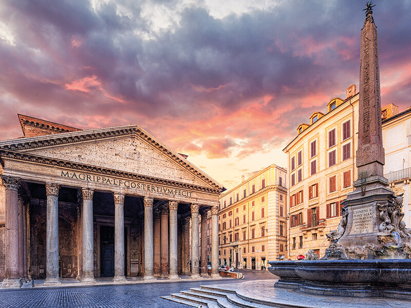 Tra sacro e profano: tour del Pantheon e dei sotterranei di Santa Maria in via Lata per 2