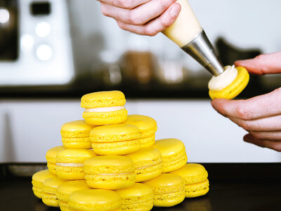 Coffret cadeau Cours en ligne avec un pâtissier : apprendre à faire des macarons