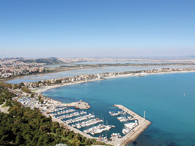 Sardegna Gourmet: food tour della Marina di Cagliari con degustazione di ostriche e dolci sardi