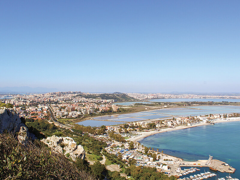 Sardegna Gourmet: food tour della Marina di Cagliari con degustazione di ostriche e dolci sardi