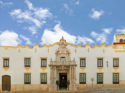 Caja 2 noches con desayuno en Hotel Palacio Marqués de La Gomera de Sevilla