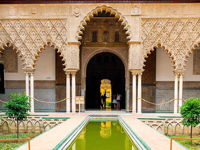 Caja Visita y entrada guiada al Alcázar de Sevilla para 2 personas