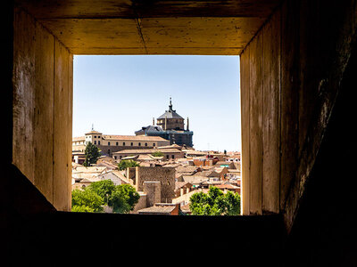 Caja Tour guiado para 2 personas por los monumentos de Toledo