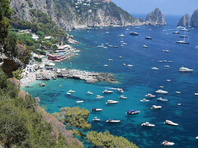 Cofanetto regalo Affascinante tour guidato a piedi dell'isola di Capri con pranzo leggero per 2 persone