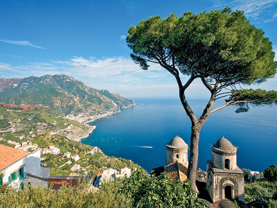 Alla scoperta della Costiera Amalfitana: tour in autobus di Sorrento, Positano e Amalfi con pranzo per 2