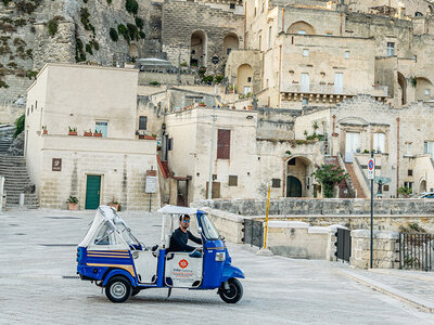 Cofanetto Tra i Sassi di Matera in Ape Calessino: esclusivo tour guidato per 2