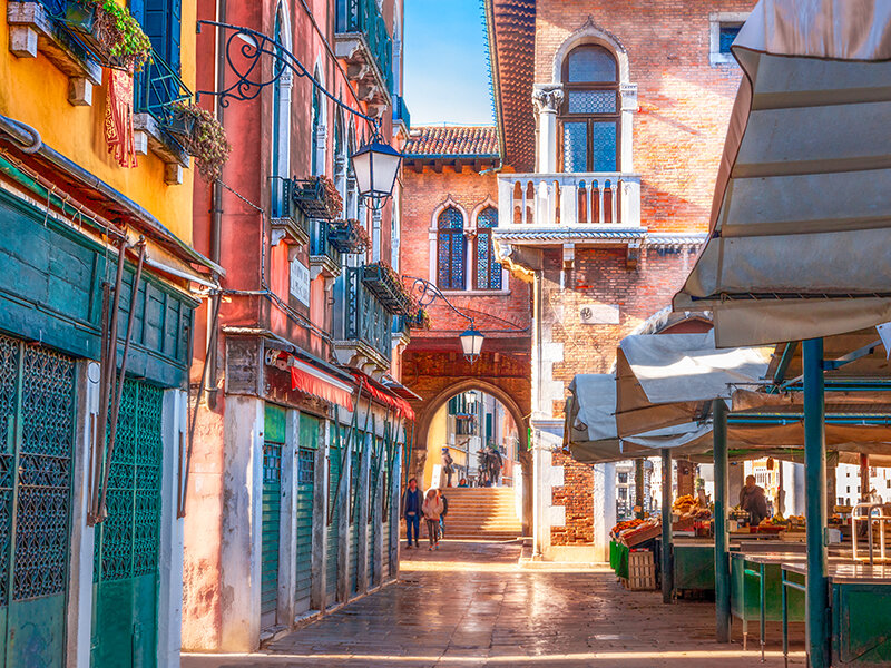 Sapori di Venezia: visita guidata al mercato di Rialto e lezione di cucina con chef per 2