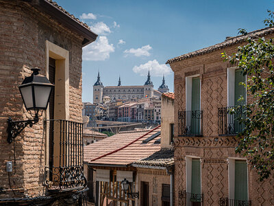 Tour guiado por Toledo y Segovia y entrada al Alcázar de Segovia para 2 personas