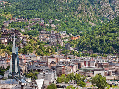 Caja regalo Desconexión en Andorra: 2 noches con desayuno y 1 cena en Yomo Mola Park Hotel 4*