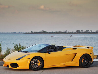 Coffret Tour exclusif de 2h en Lamborghini Gallardo pour 2 à Lucerne