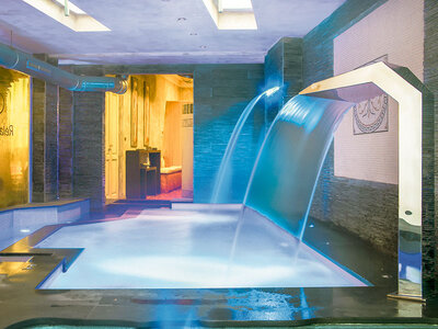 Cofanetto Benessere al quadrato: 1 accesso Spa e 1 massaggio rilassante per 2 a Montecatini Terme