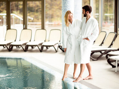 Cofanetto regalo Relax e gusto a Montecatini Terme: 1 accesso Spa con kit incluso e 1 pranzo leggero per 2