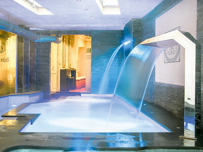 Relax e gusto a Montecatini Terme: 1 accesso Spa con kit incluso e 1 pranzo leggero per 2