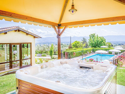 Mille bolle blu: 2 notti in hotel 3* o 4* con momenti benessere in idromassaggio