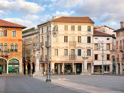 Cofanetto 1 notte in hotel 4* con romantica degustazione di grappa