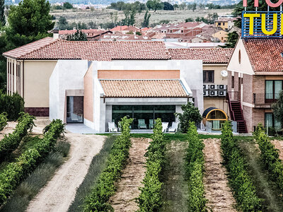 Caja regalo Hotel Spa Tudanca Aranda 4*: 1 noche con desayuno, cena y spa
