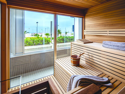 Cofanetto Relax a 4 stelle a Rimini: 1 magica notte con colazione e accesso Spa all'Hotel Ascot