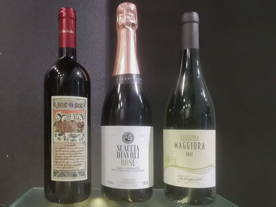 Eccellenze enologiche Aroma Wine Bar Enoteca: selezione di 3 vini a scelta a domicilio