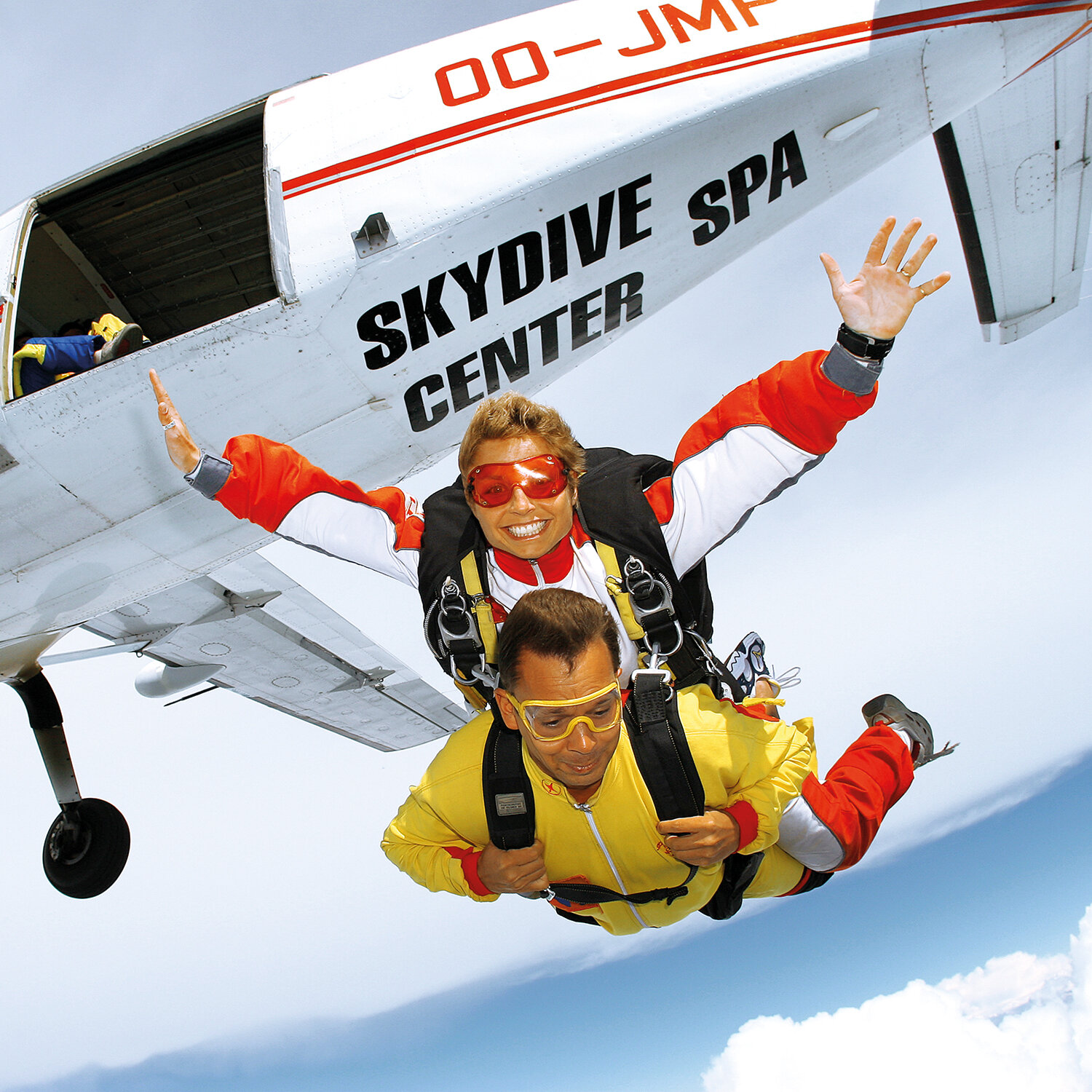 Tandemsprong bij Skydive Spa in de Belgische Ardennen