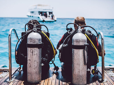 Caja regalo Buceo para 2 personas: sesión de submarinismo de 2 horas o más