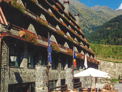 Caja regalo 2 noches con desayuno en el Yomo Patagonia Hotel 4* de Andorra