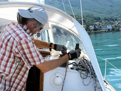 Balade en bateau d’1h30 pour 4 sur le lac Léman avec un skipper spécialiste de navigation