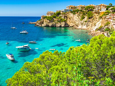 Caja regalo Escapada a las Islas Baleares: 1 noche con desayuno y cena