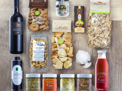 Cofanetto Sapori d'Italia a casa tua: 1 box di prodotti biologici con pasta, vino e stuzzichini
