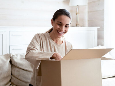 Cofanetto regalo Sapori d'Italia a casa tua: 1 box di prodotti biologici con pasta, vino e stuzzichini