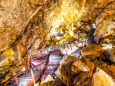 Coffret cadeau Aventure 100% suisse en duo avec visite des Grottes de Vallorbe et un délicieux fromage