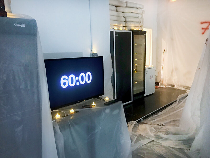 Séance d'escape game organisée à domicile avec boissons et reportage photos