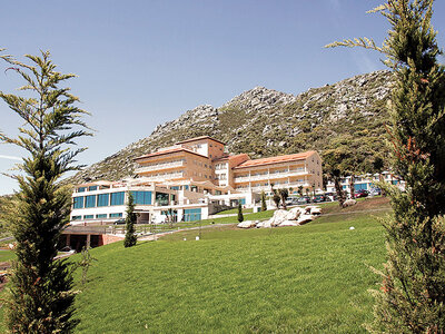 Caja Lo mejor de Galicia: 2 noches con desayuno en Hotel Talaso Atlántico 4*