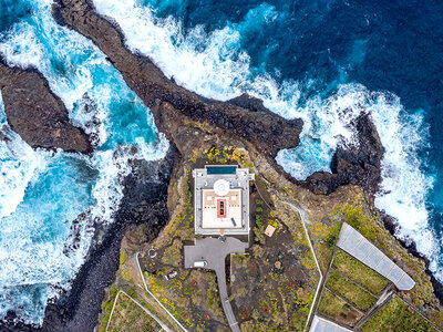 Caja regalo Escapada en La Palma: 1 noche en habitación Farero Suite en Faro Punta Cumplida