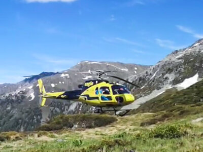 Helikopter und Tandem-Fallschirmsprung über die Alpen für 2