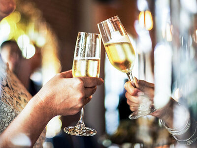 L’ora del brindisi a domicilio: una selezione di 3 pregiate bottiglie di vino a scelta